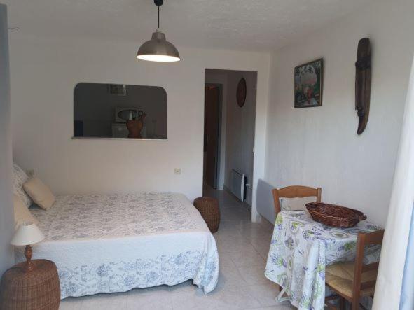 La Ferme De Manon Apartment Montferrat  Exterior photo
